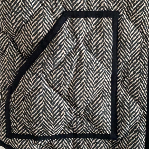 j.crew puffer vest - Picture 2 of 6